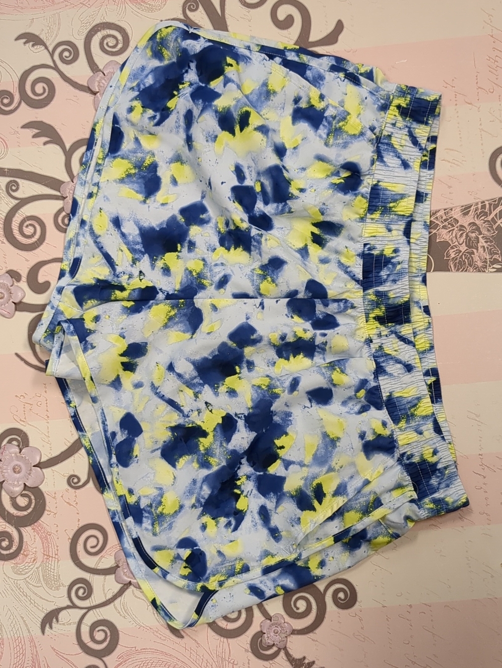 Athletic Works Women's Blue & Yellow Abstract Athletic Shorts